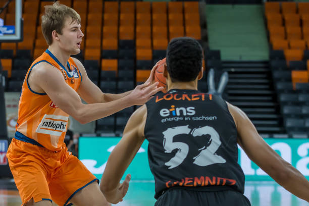 构问题议论 构问题议论